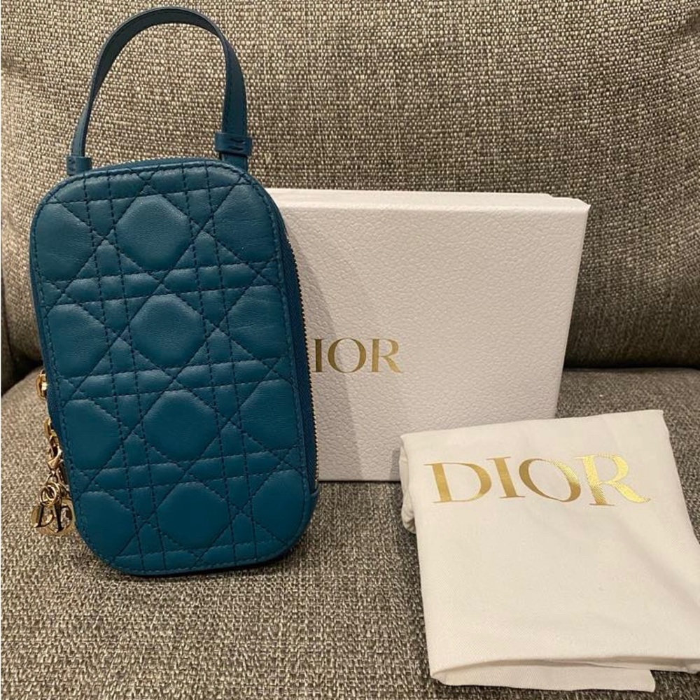 Like New Dior phone case bag